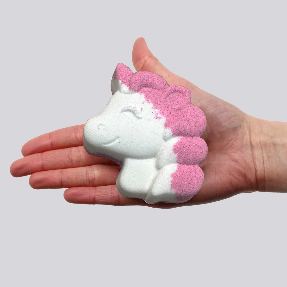 Unicorn shaped bathbomb with passion fruit scent and foaming solution, 100g colorful bath product